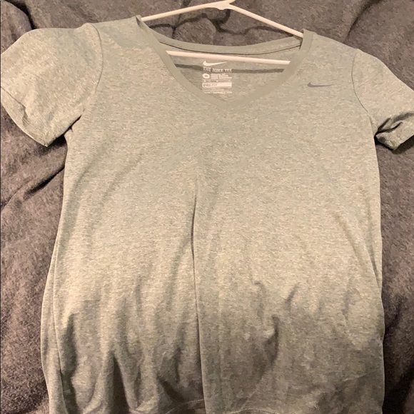 Nike Tee - Picture 2 of 2